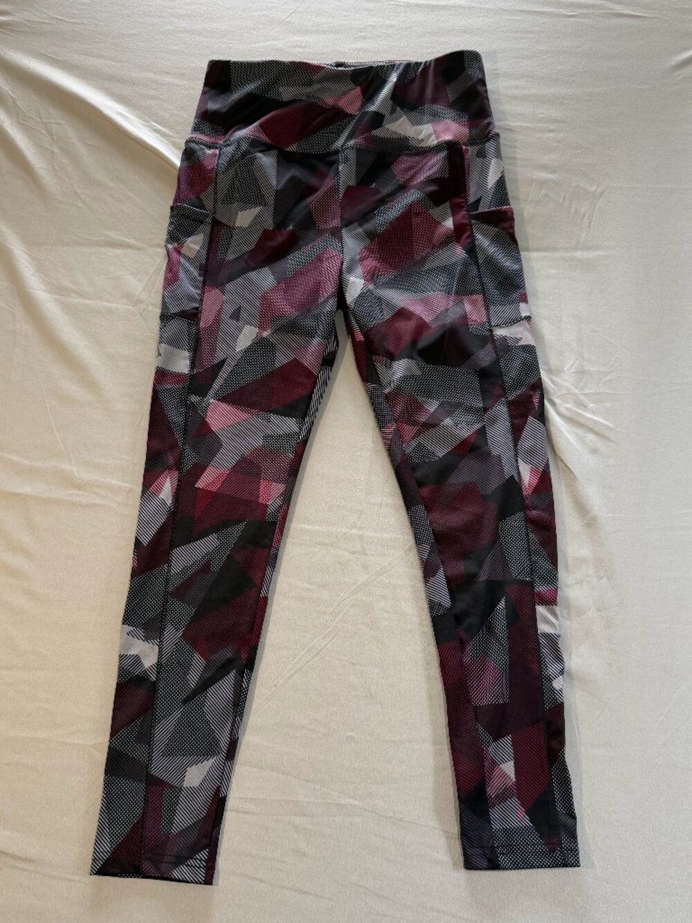 Goldspark Women’s Geometric Print Ankle Leggings W/Pockets XL New Without Tags